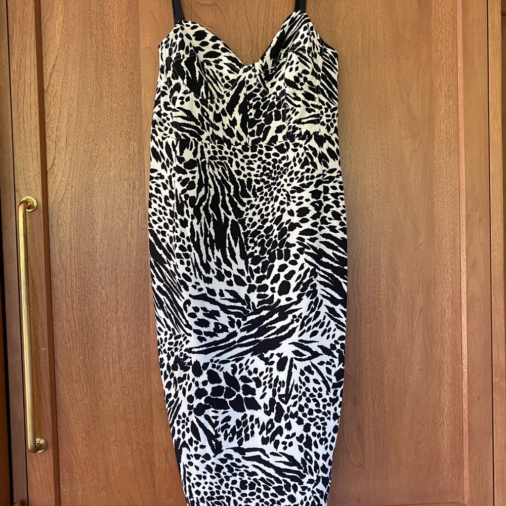 Sergio Hudson for Target Black and White Bodycon Animal Print Dress, size S